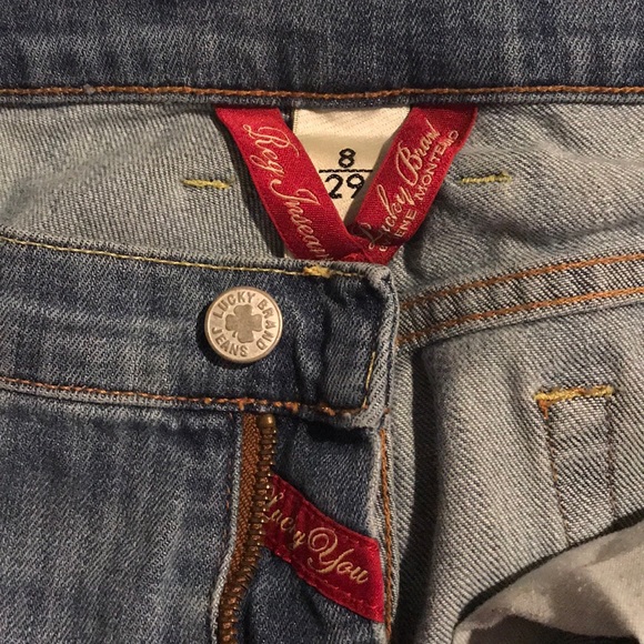 EUC Lucky Brand bootcut cut jeans - Picture 2 of 4